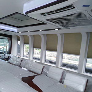 Lắp đặt trên các phương tiện di chuyển: ô tô, du thuyền,...