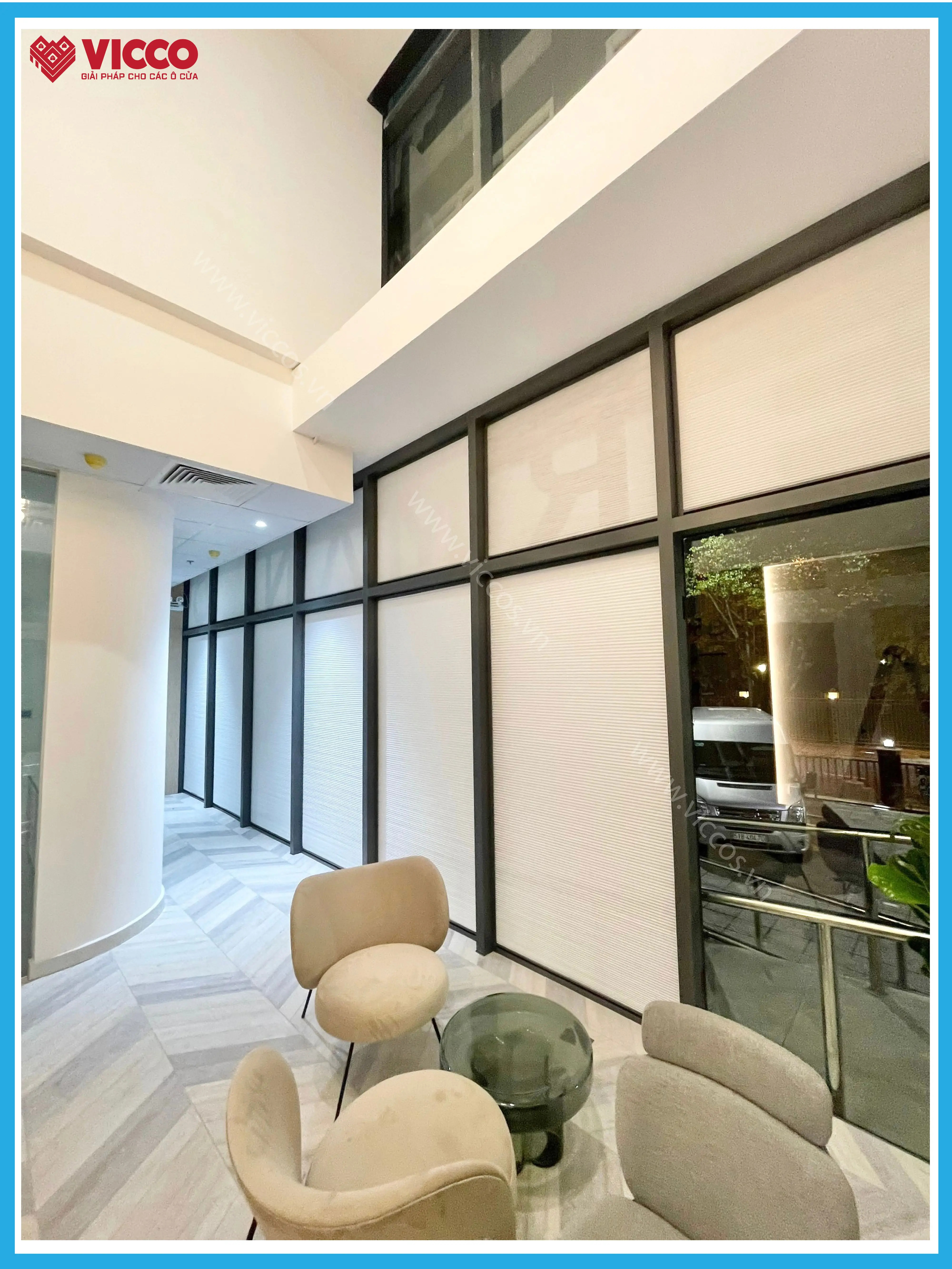 Đánh giá rèm tổ ong gắn ô kính trên thị trường hiện nay – Giải pháp tối ưu cho không gian sống hiện đại