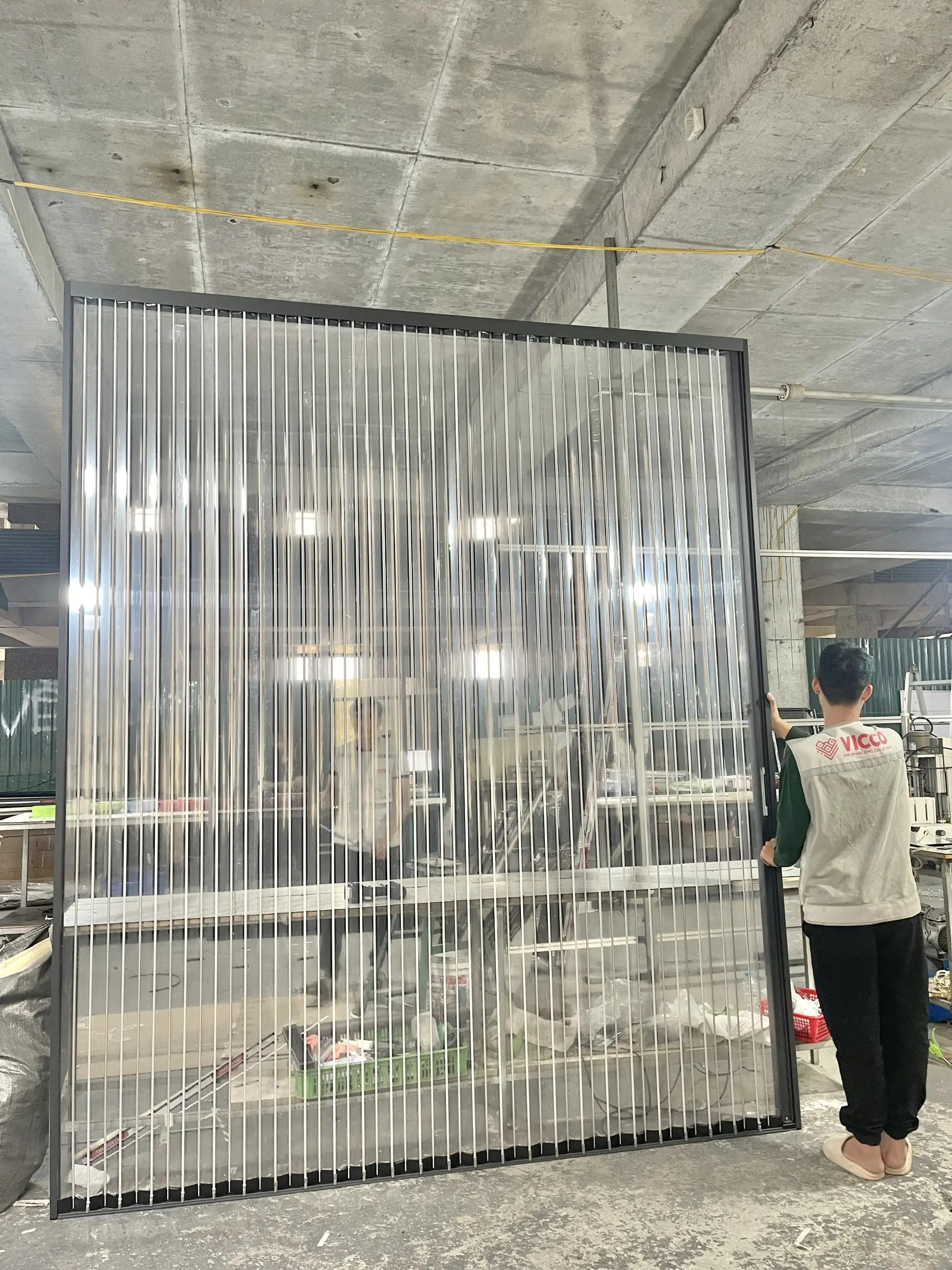 Khám phá ưu điểm nổi bật của vách ngăn cửa xếp hệ V63 - Lựa Chọn Thông Minh Cho Không Gian Hiện Đại