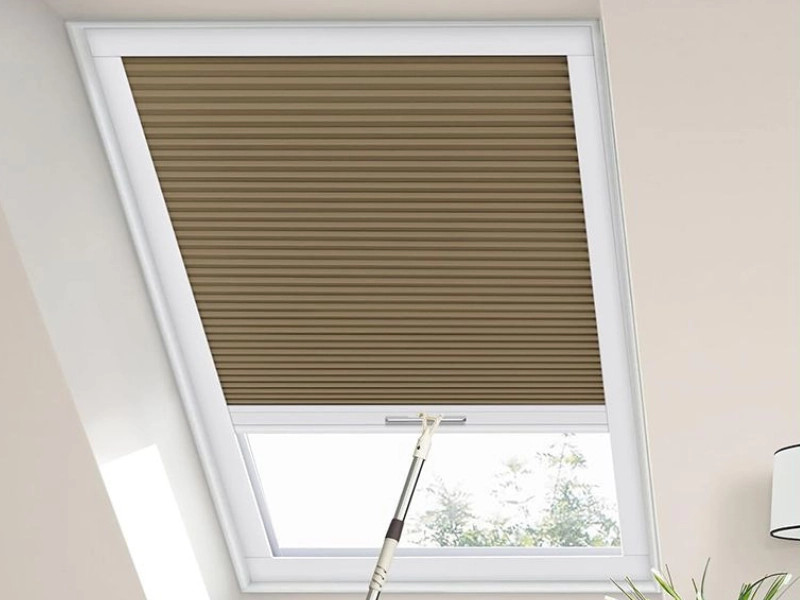 Tăng cường ánh sáng tự nhiên bằng rèm giếng trời