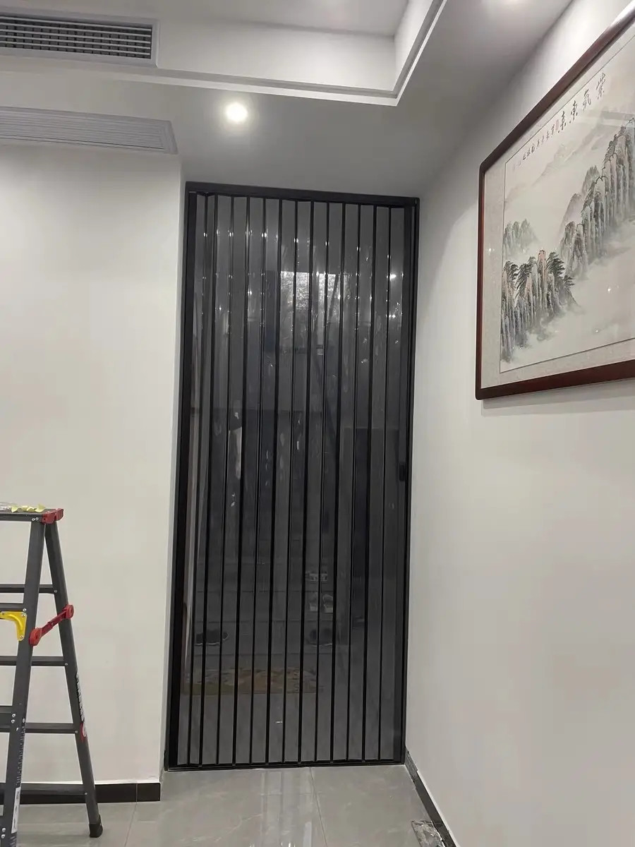 Khám phá vách cửa xếp lá hiện đại - Sự kết hợp hoàn hảo giữa thẩm mỹ và tiện nghi trong thiết kế nội thất