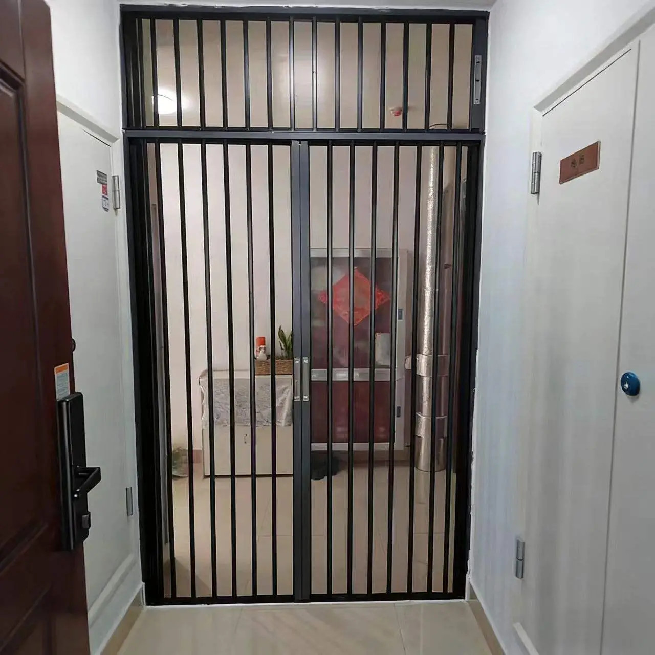 Trải nghiệm sự tiện lợi của vách cửa xếp lá - Giải pháp tối ưu cho không gian sống hiện đại