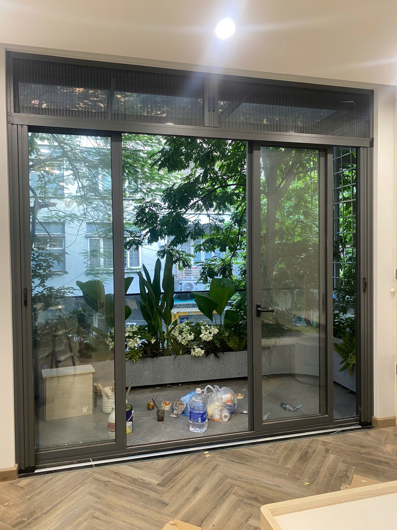 Cửa lưới chống muỗi và những điều cần biết trước khi mua - Lựa chọn thông minh cho mùa hè trong lành