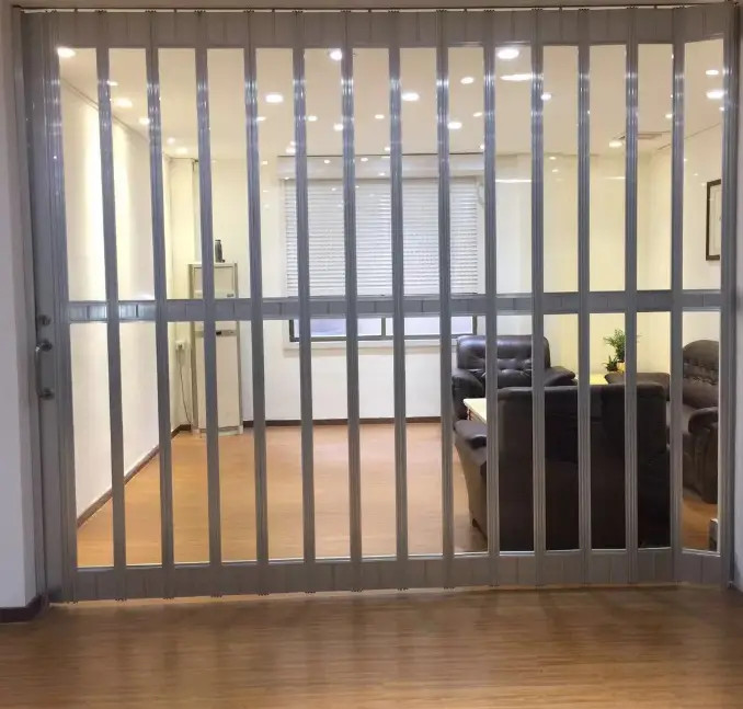 Lên ý tưởng cho vách ngăn lá nhựa trong trong văn phòng - Sáng tạo không giới hạn để tối ưu không gian làm việc