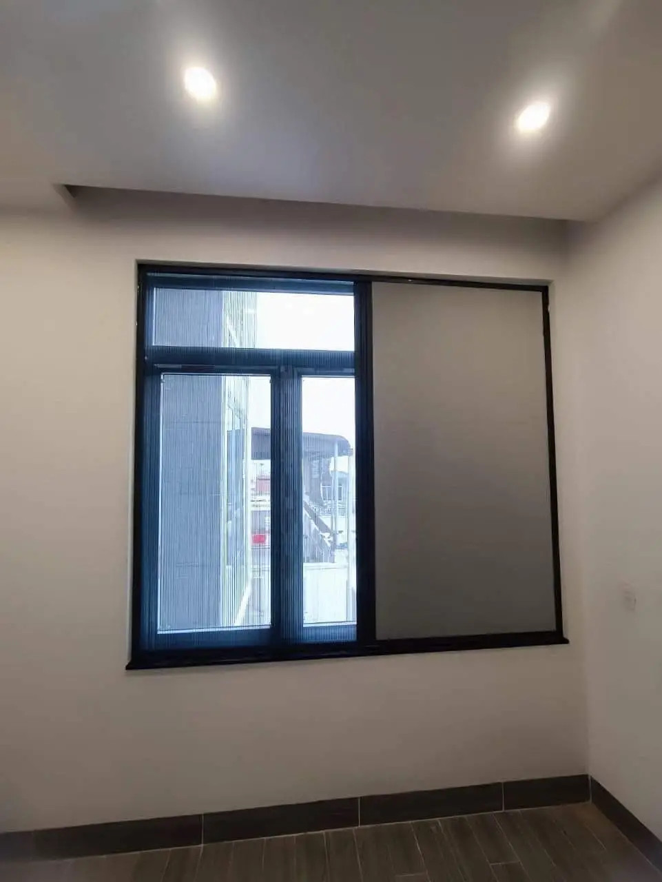 Giải pháp hoàn hảo với rèm gắn kính tiện lợi - Tối ưu không gian sống và làm việc