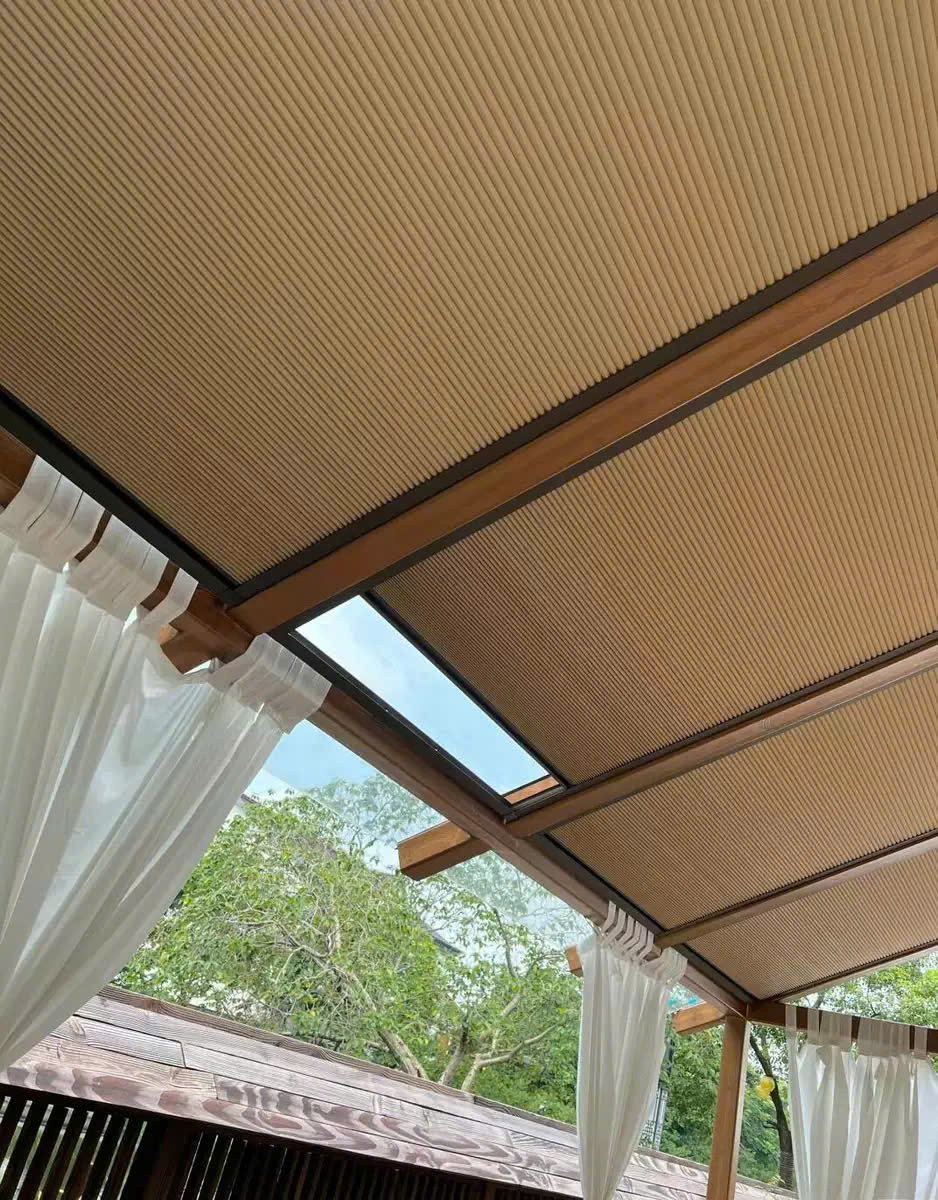 Tăng cường ánh sáng tự nhiên bằng rèm giếng trời tự động