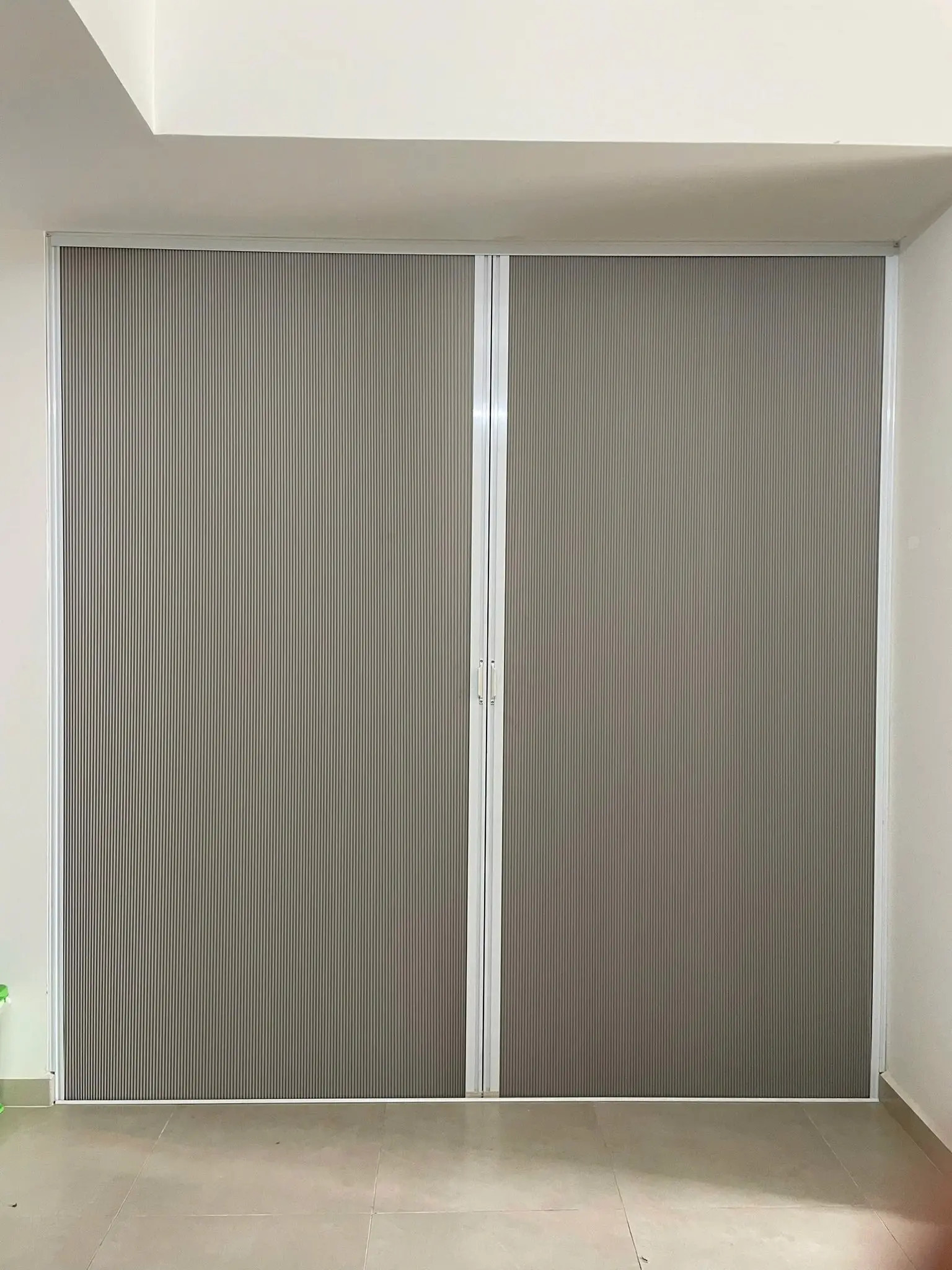 Cải thiện hiệu suất nhiệt bằng rèm tổ ong cản nhiệt tinh tế