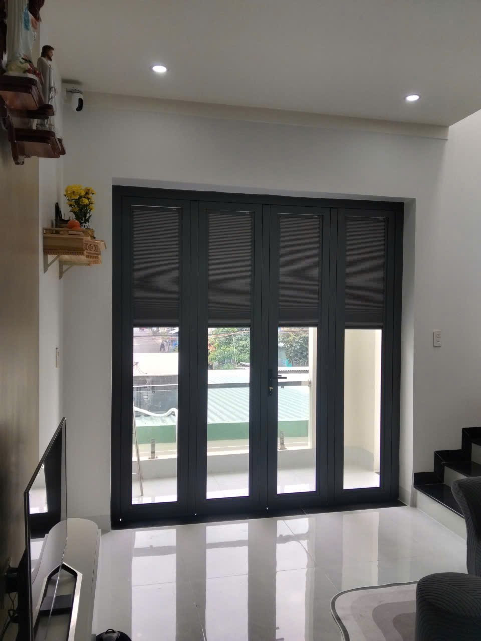 Tiết kiệm năng lượng với rèm tổ ong cản nhiệt