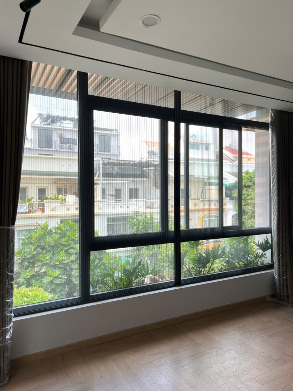 Tiêu chí lựa chọn cửa lưới chống muỗi cho gia đình bạn