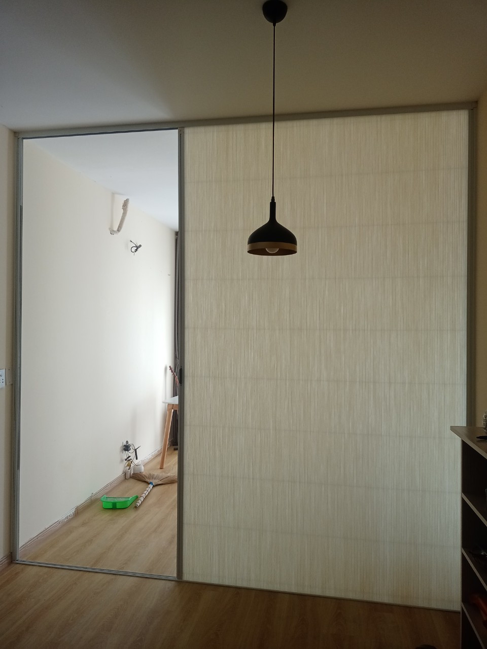 Phát triển xu hướng thiết kế mở với vách ngăn tổ ong - Mới