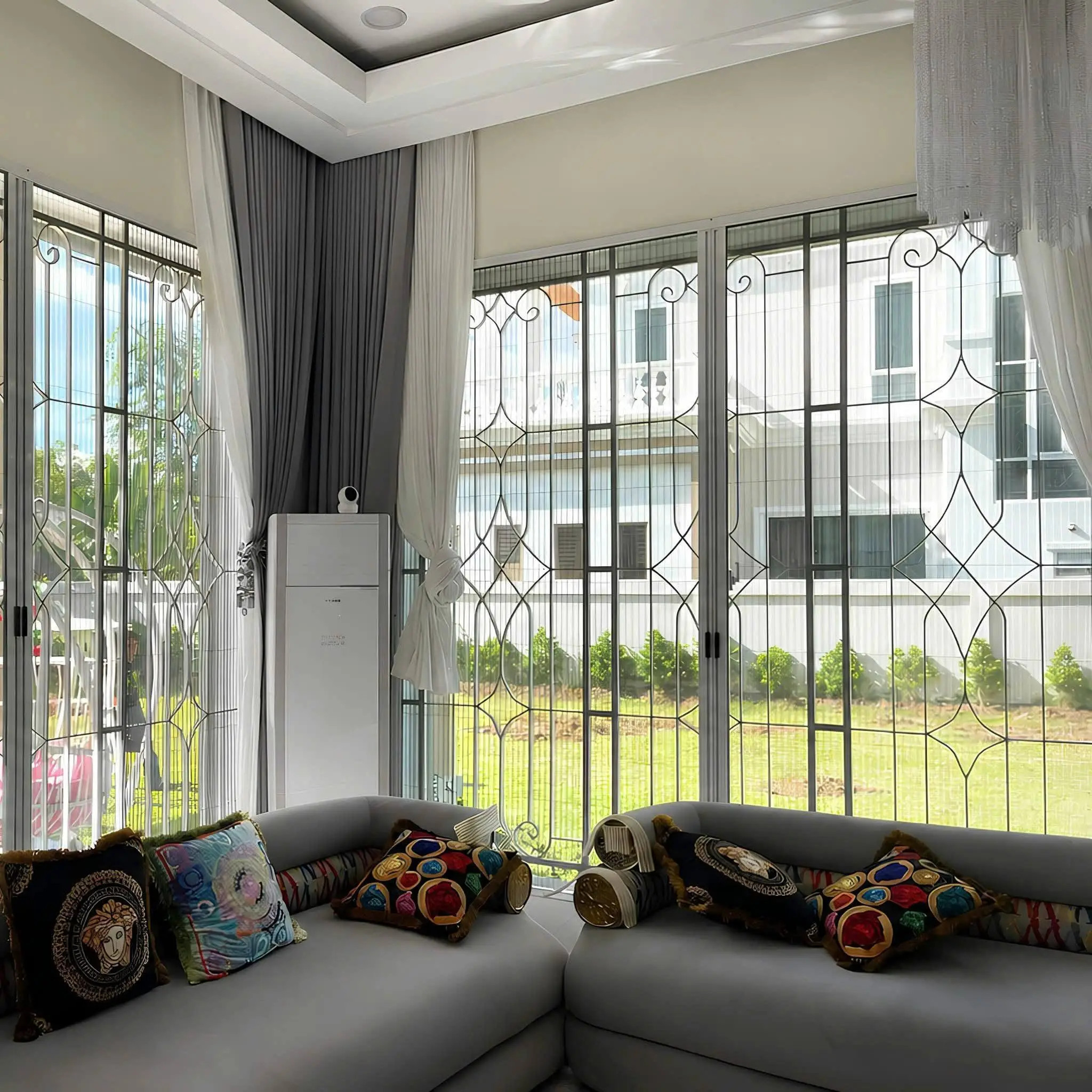 Thổi bay nỗi lo côn trùng với cửa lưới xếp chống côn trùng