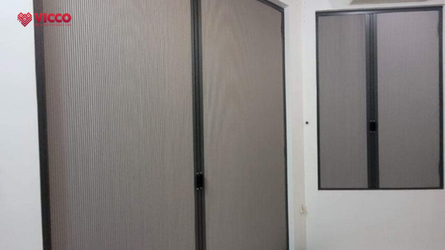 Biến Không Gian Lớn Thành Nhiều Khu Vực Riêng Tư Với Rèm Vách Ngăn Tổ Ong