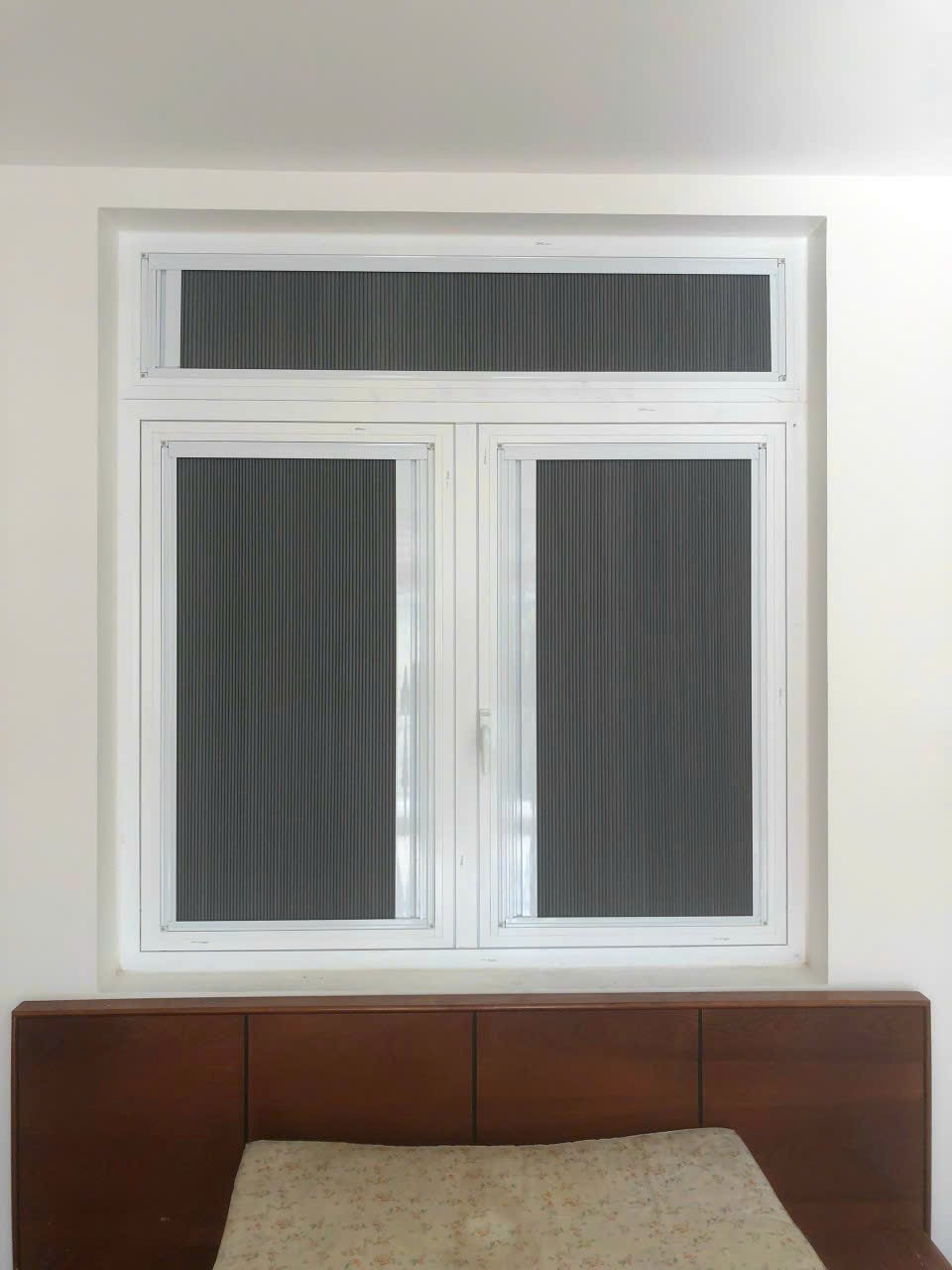 Các Mẫu Rèm Tổ Ong Gắn Kính Đẹp, Hiện Đại Cho Cửa Sổ Và Cửa Kính Cường Lực