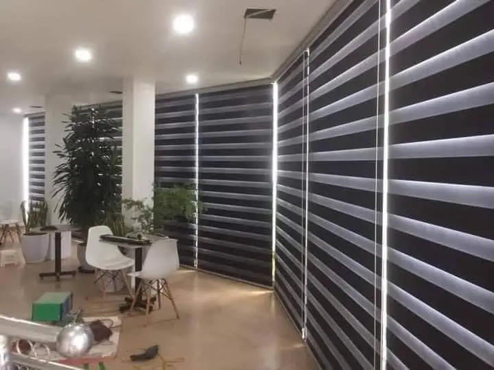 Rèm Cầu Vồng - Giải Pháp Hoàn Hảo Cho Không Gian Sống Hiện Đại