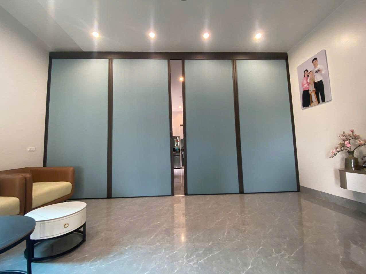 Báo giá vách ngăn phòng khách HIỆN ĐẠI – GIÁ RẺ Giải pháp tối ưu cho không gian sống đẳng cấp và tiết kiệm