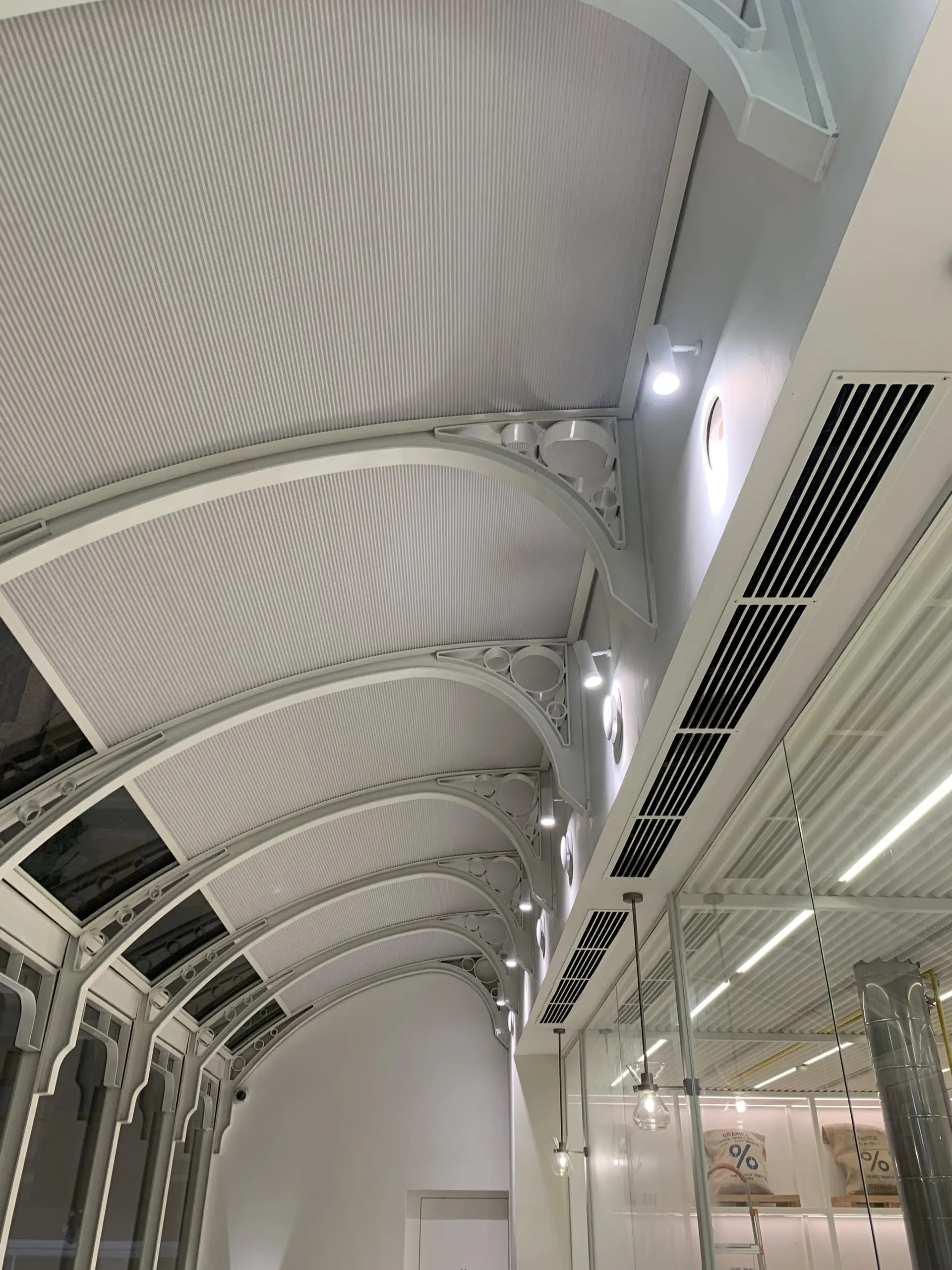 Top mẫu rèm tổ ong che giếng trời BỀN ĐẸP và GIÁ CỰC TỐT - Giải pháp hoàn hảo cho không gian sống của bạn