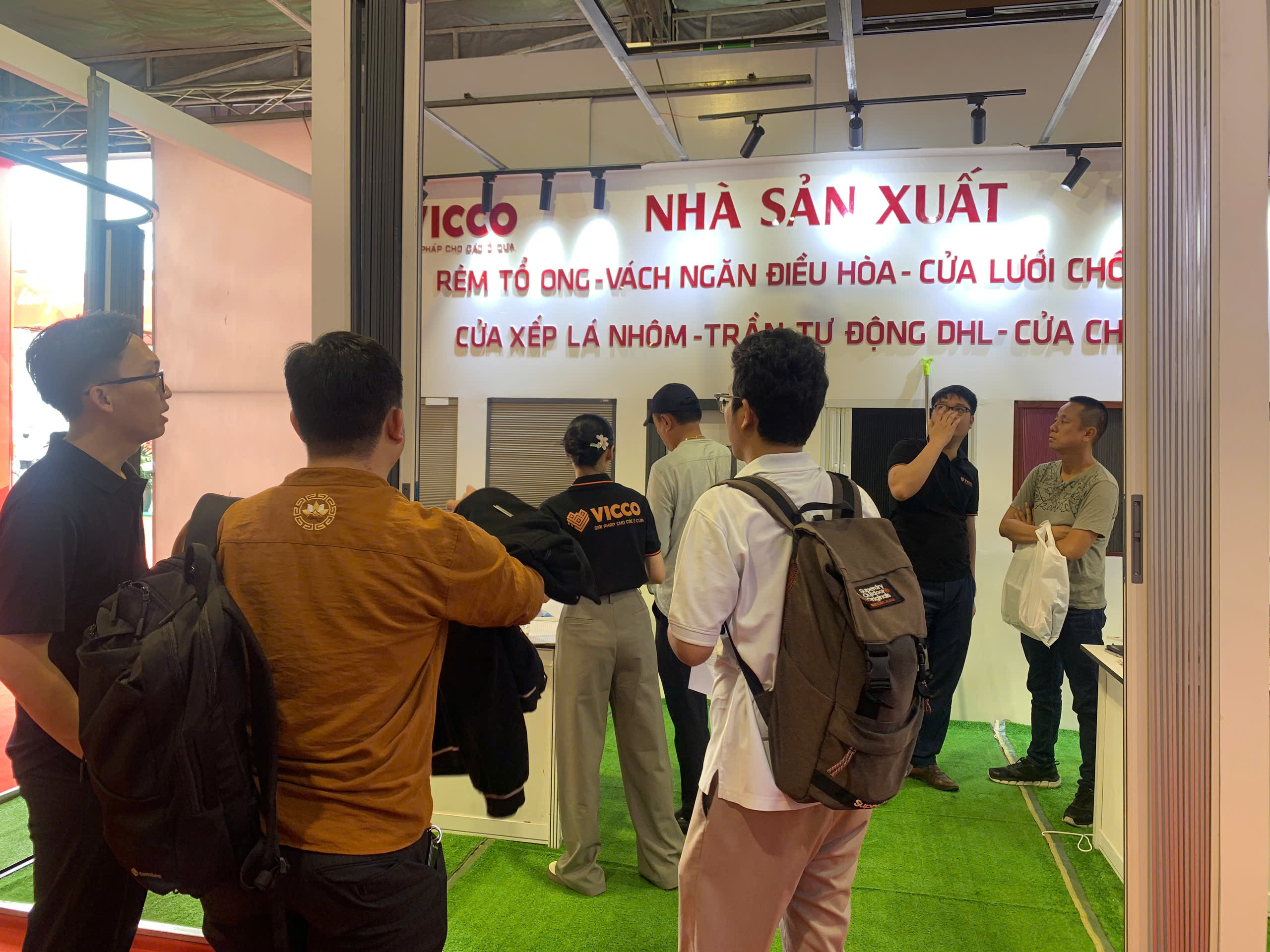 NGÀY THỨ 2 TẠI VIETBUILD ĐÀ NẴNG 2025 — VICCO THU HÚT MỌI ÁNH NHÌN TẠI KHU VỰC CỬA VÀ NỘI THẤT