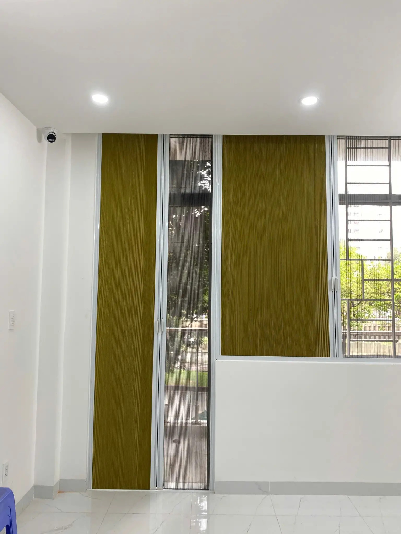 Bảo Vệ Gia Đình Toàn Diện Với Rèm Tổ Ong Lưới Chống Muỗi - Giải Pháp An Toàn Cho Mọi Nhà