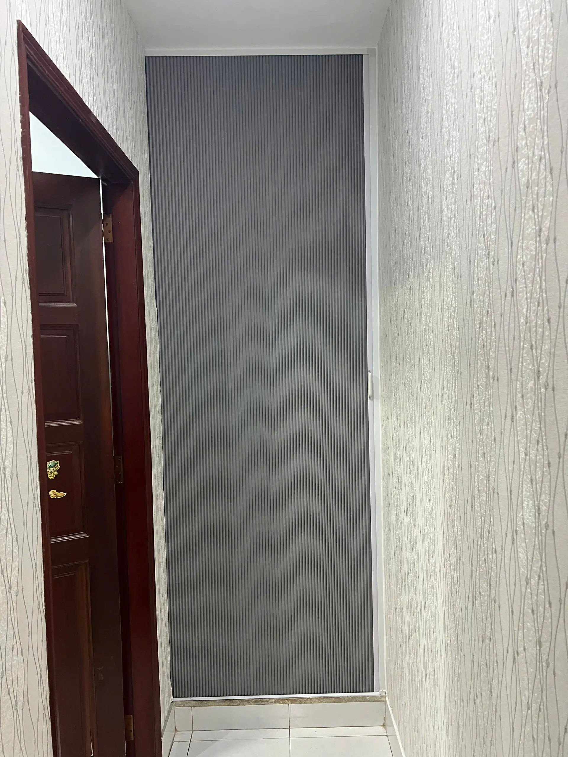 So Sánh Vách Ngăn Phòng Truyền Thống Và Vách Ngăn Di Động Hiện Đại - Lựa Chọn Nào Cho Không Gian Của Bạn?