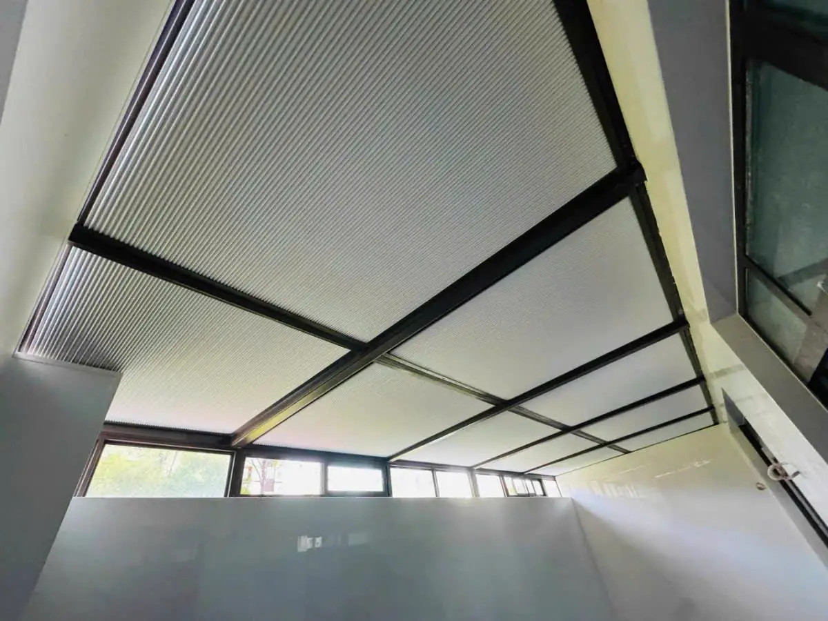 Chọn rèm tổ ong che mái kính phù hợp cho từng diện tích - Hướng dẫn chi tiết cho không gian sống hoàn hảo