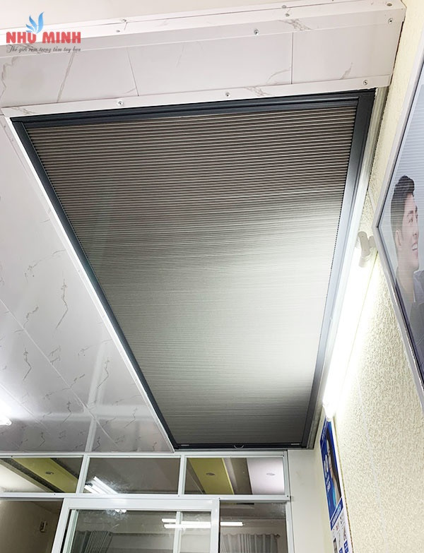 Vẻ đẹp của rèm giếng trời tự động - Sự hòa quyện giữa thẩm mỹ và công nghệ cho không gian sống tối ưu