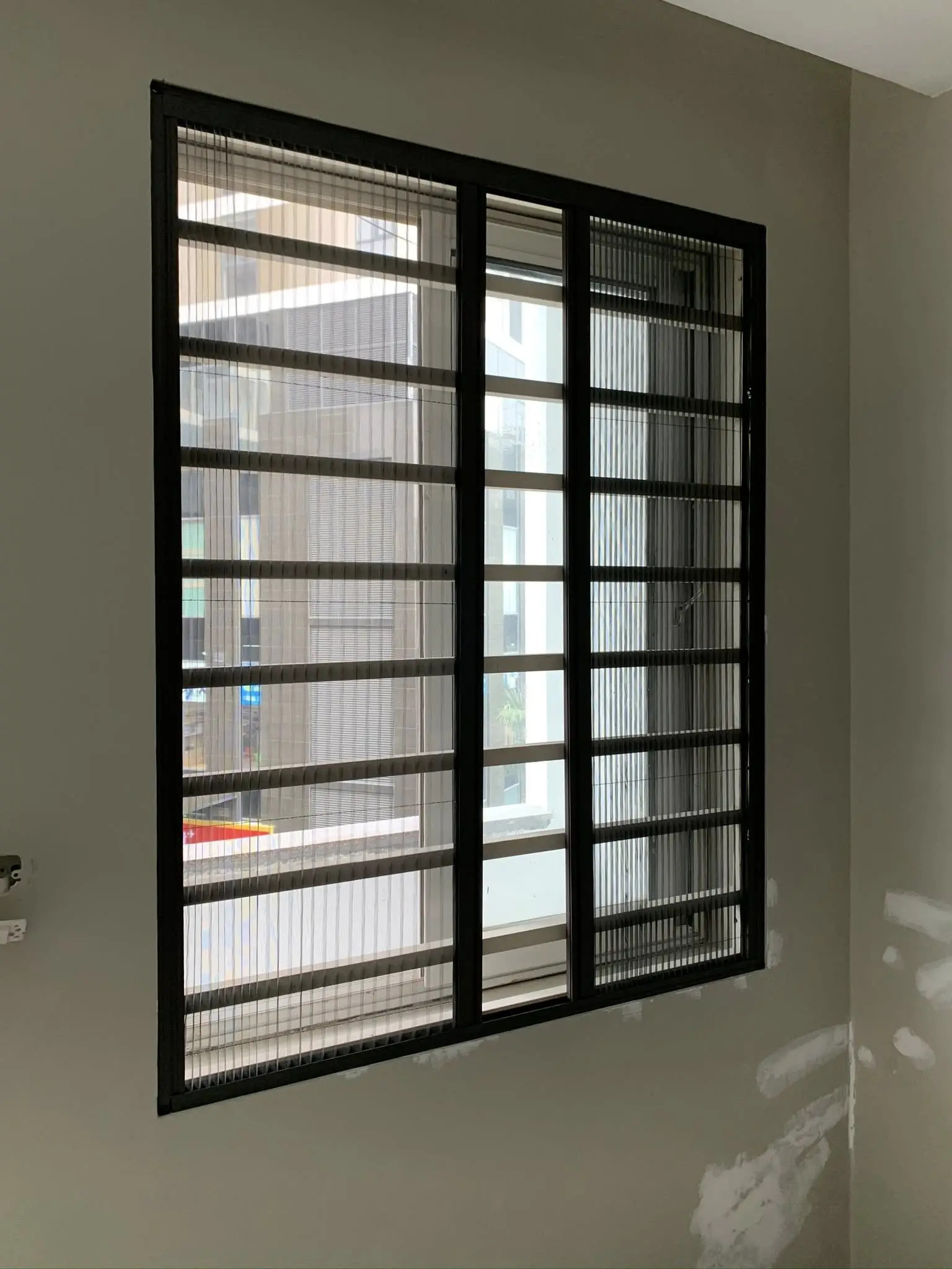 Khả năng chống côn trùng vượt trội của cửa lưới hiện đại - Giải pháp hoàn hảo cho không gian sống trong lành