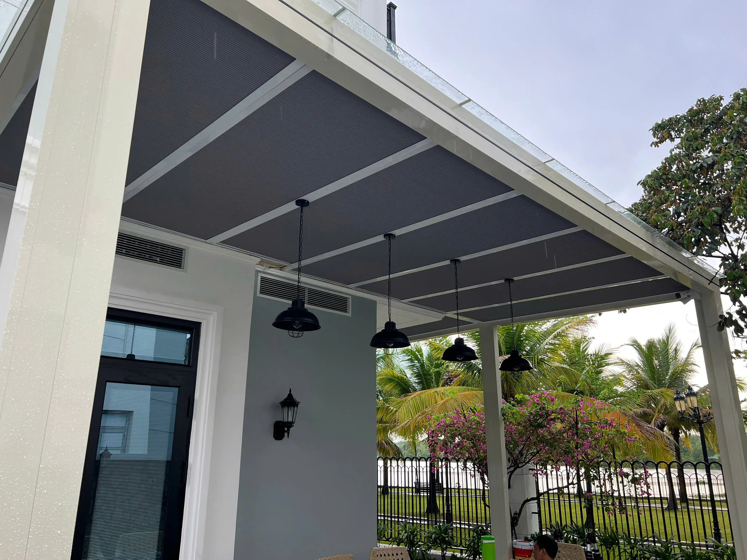 Bí quyết duy trì rèm giếng trời luôn như mới - Cách bảo dưỡng và làm mới không gian sáng sáng tạo