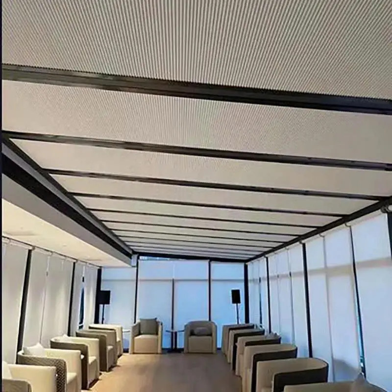 Tiết kiệm chi phí điện với rèm giếng trời thông minh – Giải pháp hoàn hảo cho không gian bền vững và tiết kiệm năng lượng